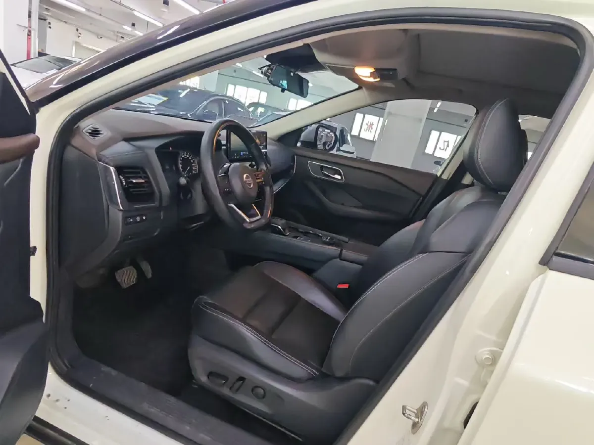 2021 Nissan X-Trail 1.5T 204HP L3 CVT,autocango,china used car exporter,china ev exporter,chinese used car exporter,chinese used ev exporter