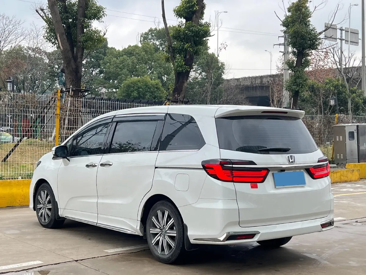 2022 Honda Odyssey 2.0L 146HP L4 E-CVT Hybrid,autocango,china used car exporter,china ev exporter,chinese used car exporter,chinese used ev exporter