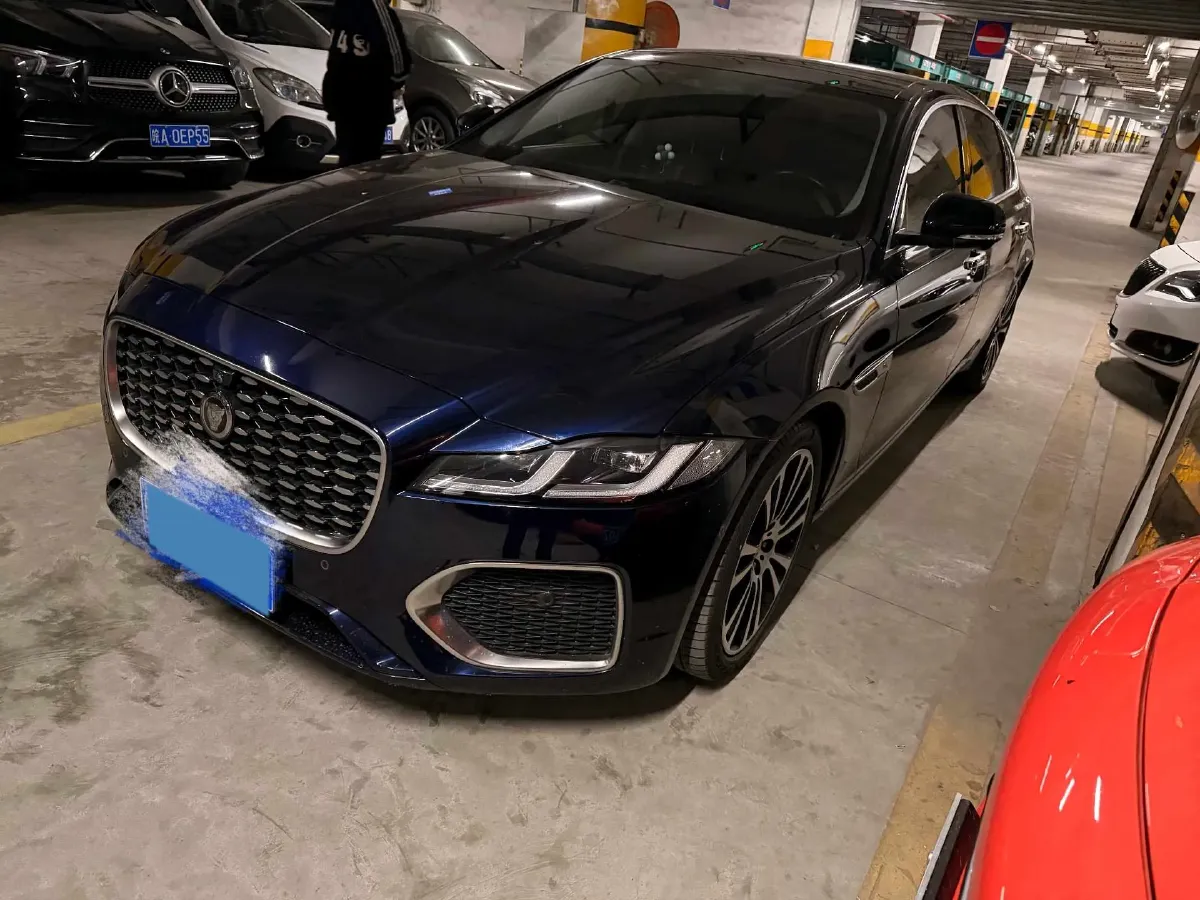 2021 Jaguar XFL 2.0T 250HP L4 8AT,autocango,china used car exporter,china ev exporter,chinese used car exporter,chinese used ev exporter