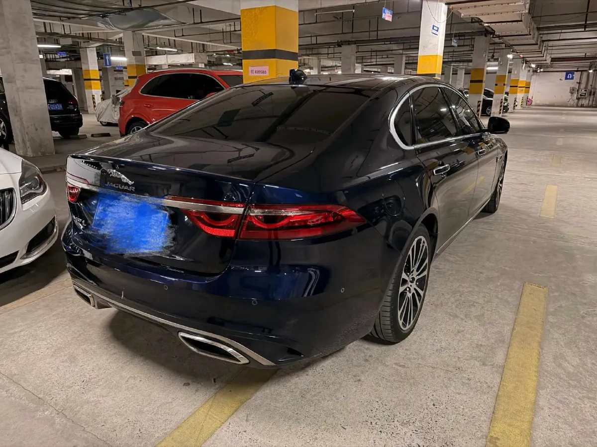 2021 Jaguar XFL 2.0T 250HP L4 8AT,autocango,china used car exporter,china ev exporter,chinese used car exporter,chinese used ev exporter