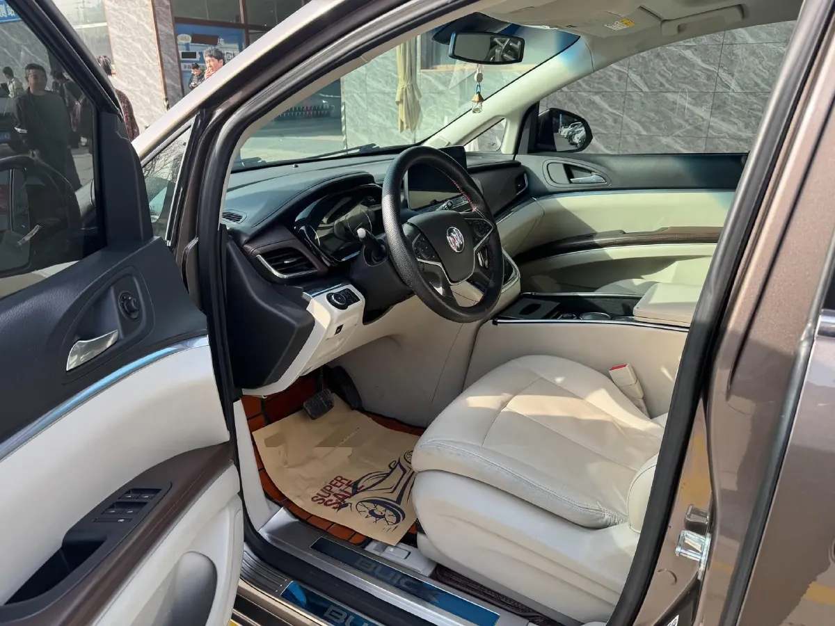 2021 Buick GL8 2.0T 237HP L4 9AT,autocango,china used car exporter,china ev exporter,chinese used car exporter,chinese used ev exporter
