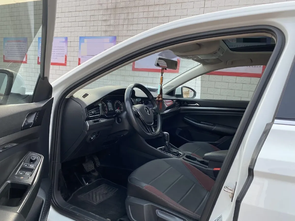 2021 Volkswagen Bora 1.5L 113HP L4 6AT,autocango,china used car exporter,china ev exporter,chinese used car exporter,chinese used ev exporter