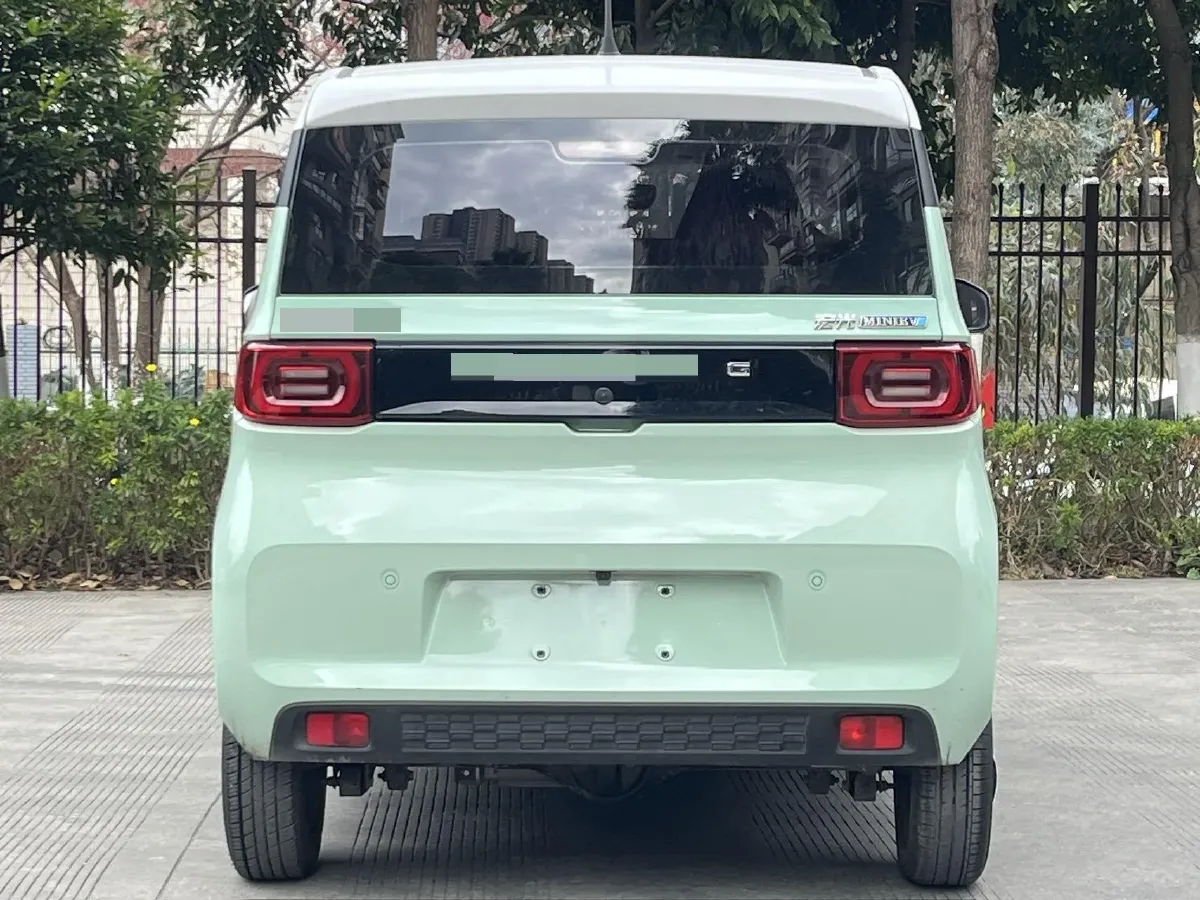 2022 WuLing HongGuang MINI EV BEV 13.9KWH,autocango,china used car exporter,china ev exporter,chinese used car exporter,chinese used ev exporter