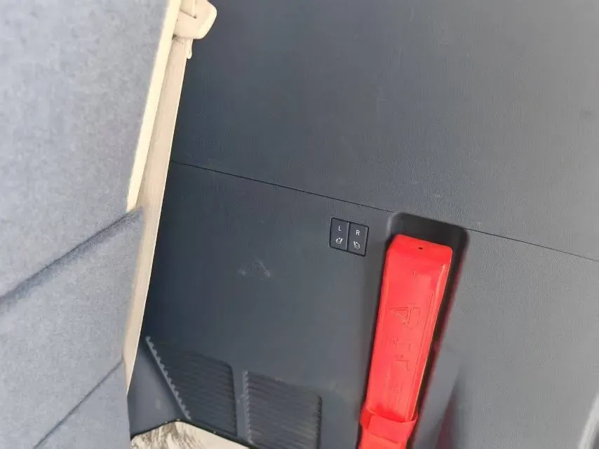 2024 Buick GL8 1.5T 180HP L4 2DHT PHEV 24.4KWH,autocango,china used car exporter,china ev exporter,chinese used car exporter,chinese used ev exporter