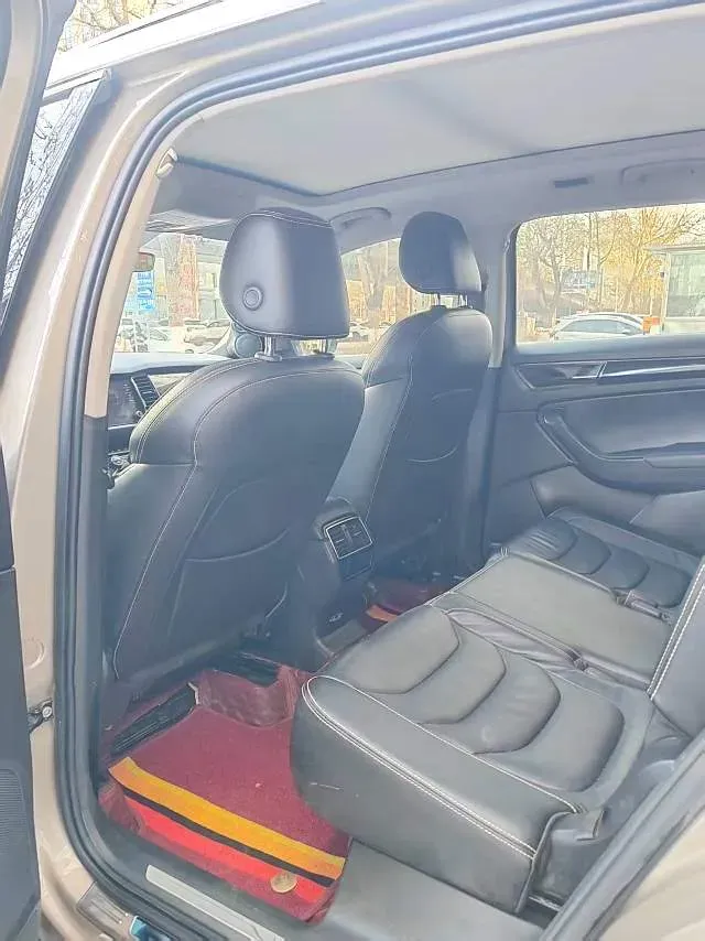 2018 Skoda Kodiak 2.0T 220HP L4 7DCT,autocango,china used car exporter,china ev exporter,chinese used car exporter,chinese used ev exporter