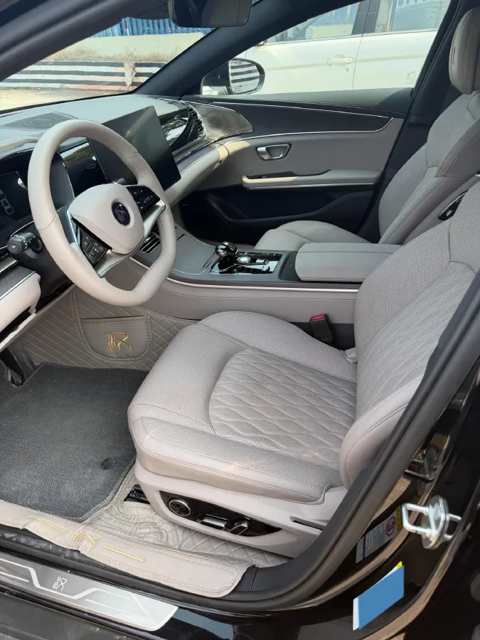 2025 BYD Han 1.5T 156HP L4 E-CVT PHEV,autocango,china used car exporter,china ev exporter,chinese used car exporter,chinese used ev exporter