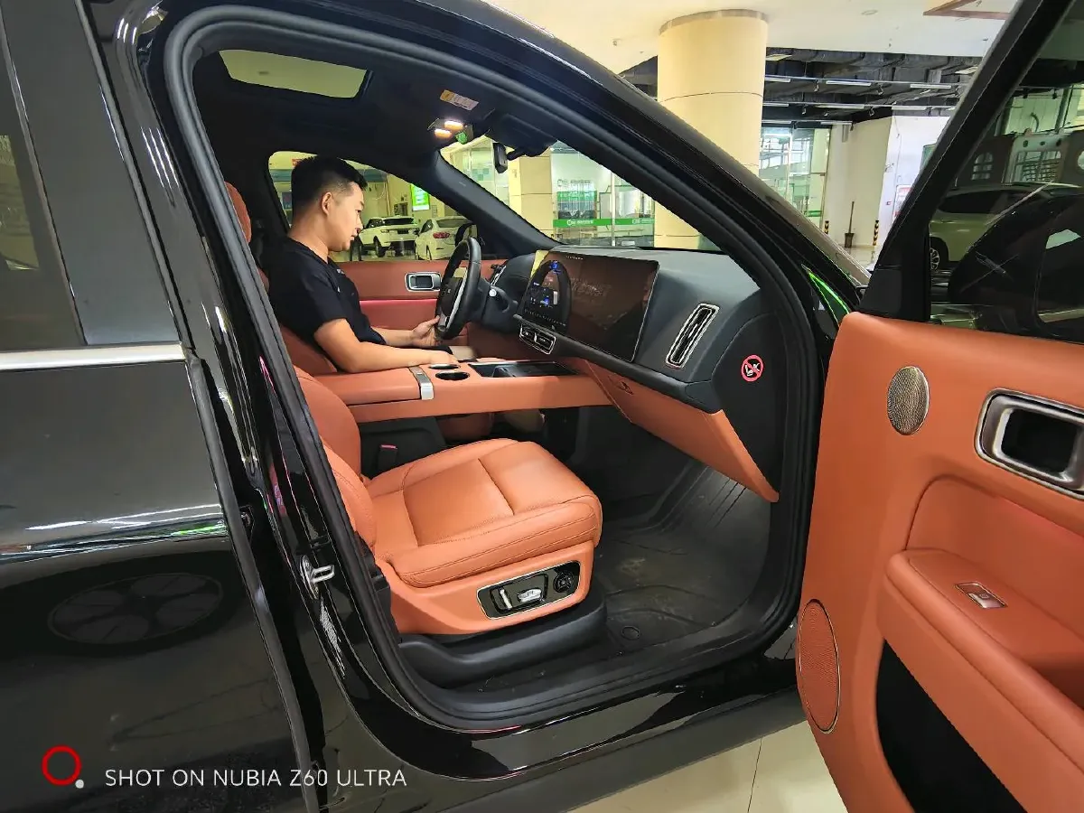 2022 Li L9 Range Extended 154HP REEV 42.6KWH,autocango,china used car exporter,china ev exporter,chinese used car exporter,chinese used ev exporter
