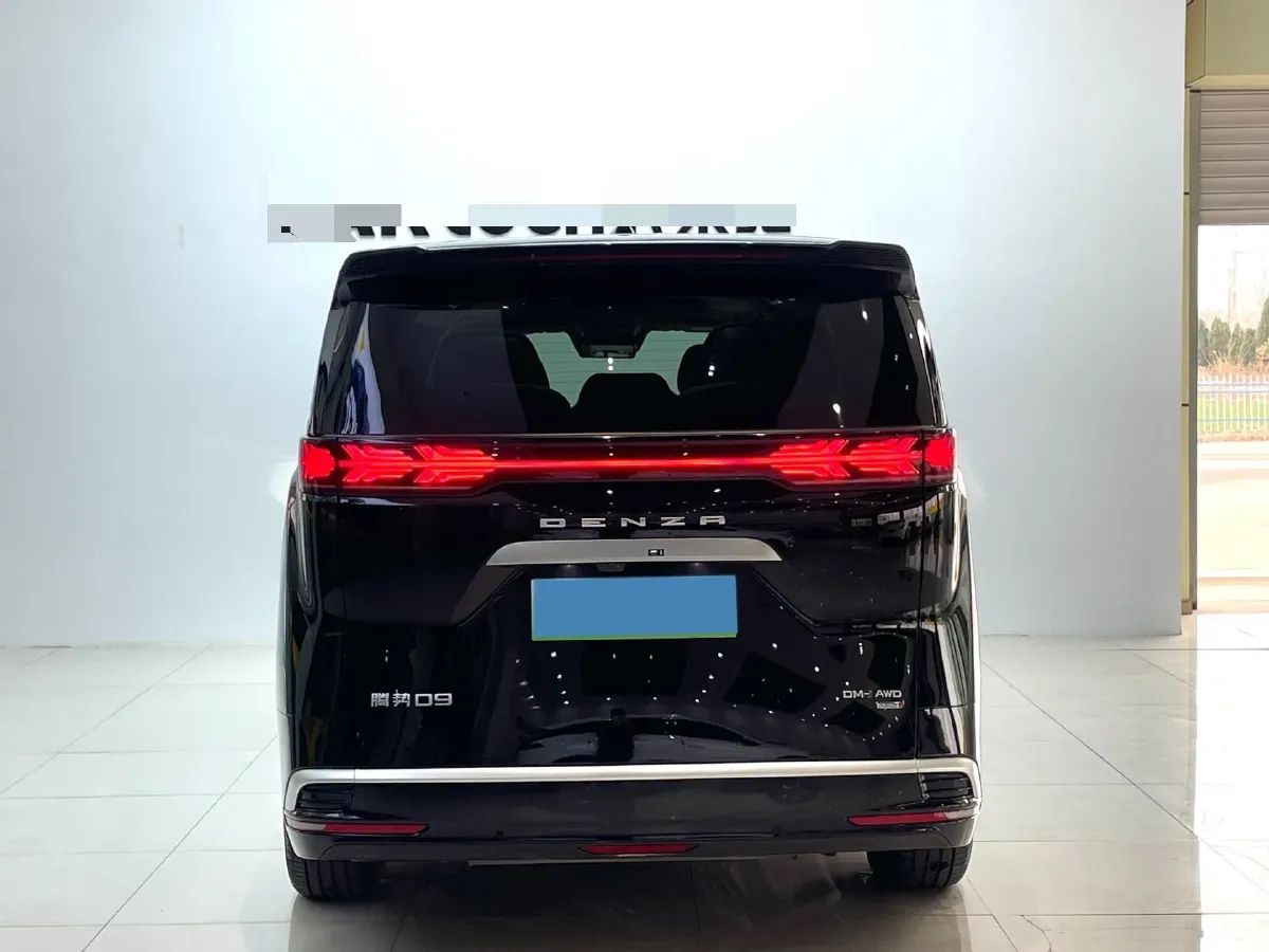 2025 Denza D9 1.5T 156HP L4 E-CVT PHEV 40KWH,autocango,china used car exporter,china ev exporter,chinese used car exporter,chinese used ev exporter