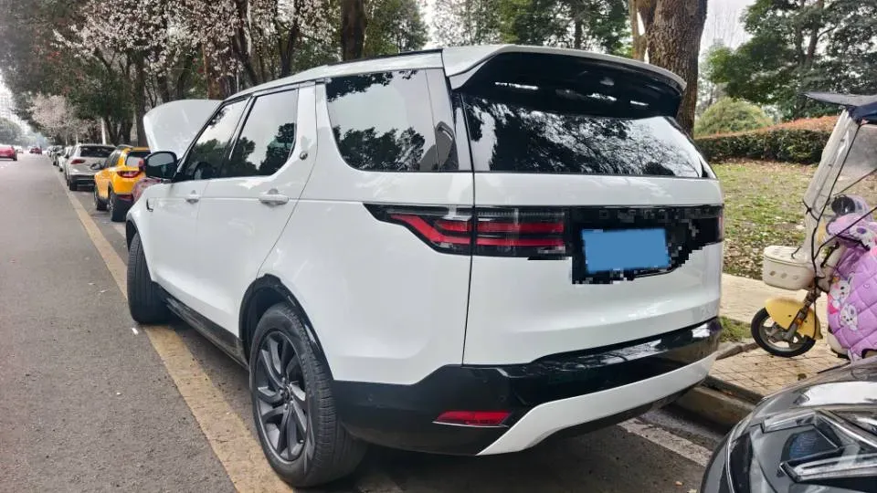 2021 Land Rover Discovery 3.0T 360HP L6 8AT,autocango,china used car exporter,china ev exporter,chinese used car exporter,chinese used ev exporter