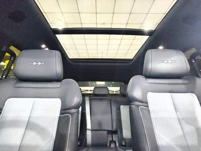 2023 FangChengBao Bao 5 1.5T 194HP L4 E-CVT PHEV 31.8KWH,autocango,china used car exporter,china ev exporter,chinese used car exporter,chinese used ev exporter