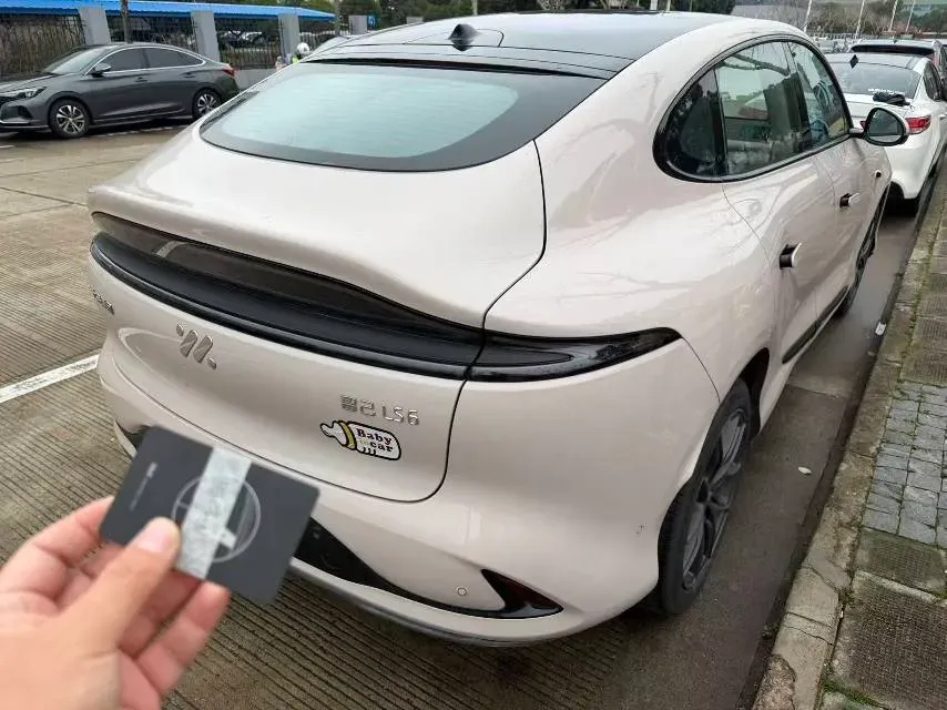2023 IM LS6 BEV 71KWH,autocango,china used car exporter,china ev exporter,chinese used car exporter,chinese used ev exporter
