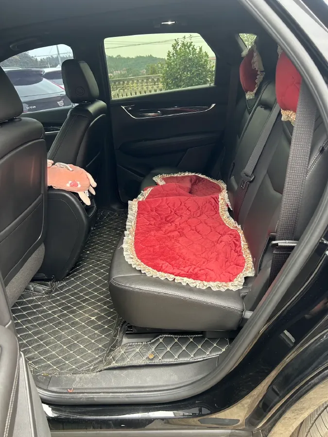 2022 Cadillac XT5 2.0T 237HP L4 9AT,autocango,china used car exporter,china ev exporter,chinese used car exporter,chinese used ev exporter