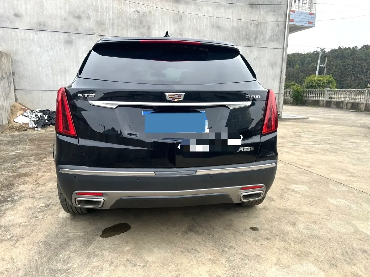 2022 Cadillac XT5 2.0T 237HP L4 9AT,autocango,china used car exporter,china ev exporter,chinese used car exporter,chinese used ev exporter