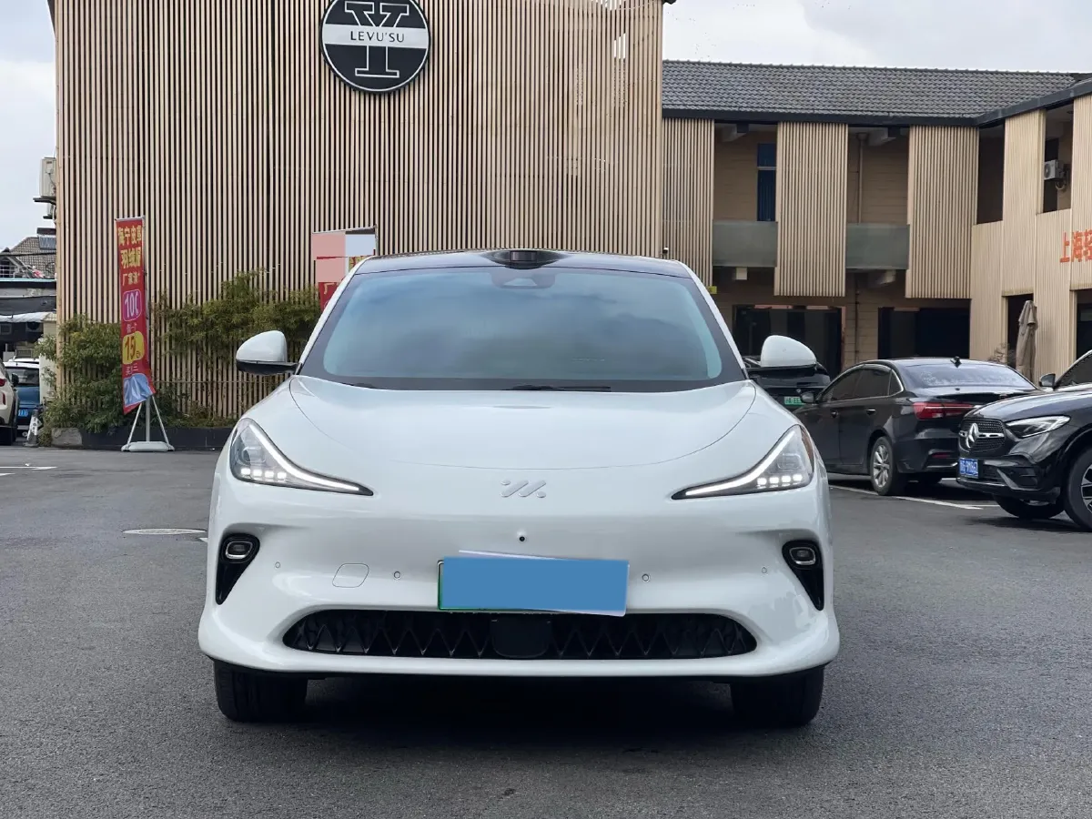 2025 IM LS6 BEV 83KWH,autocango,china used car exporter,china ev exporter,chinese used car exporter,chinese used ev exporter