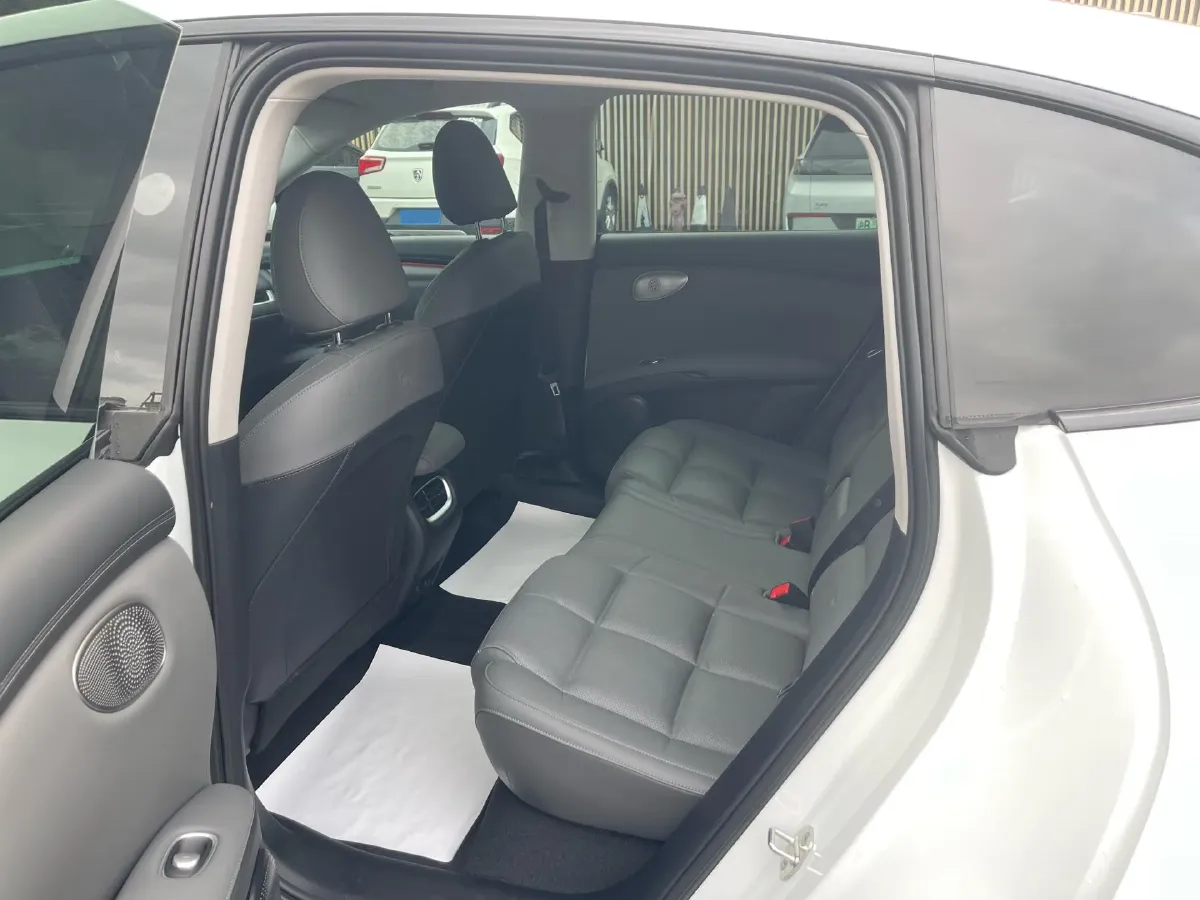 2025 IM LS6 BEV 83KWH,autocango,china used car exporter,china ev exporter,chinese used car exporter,chinese used ev exporter