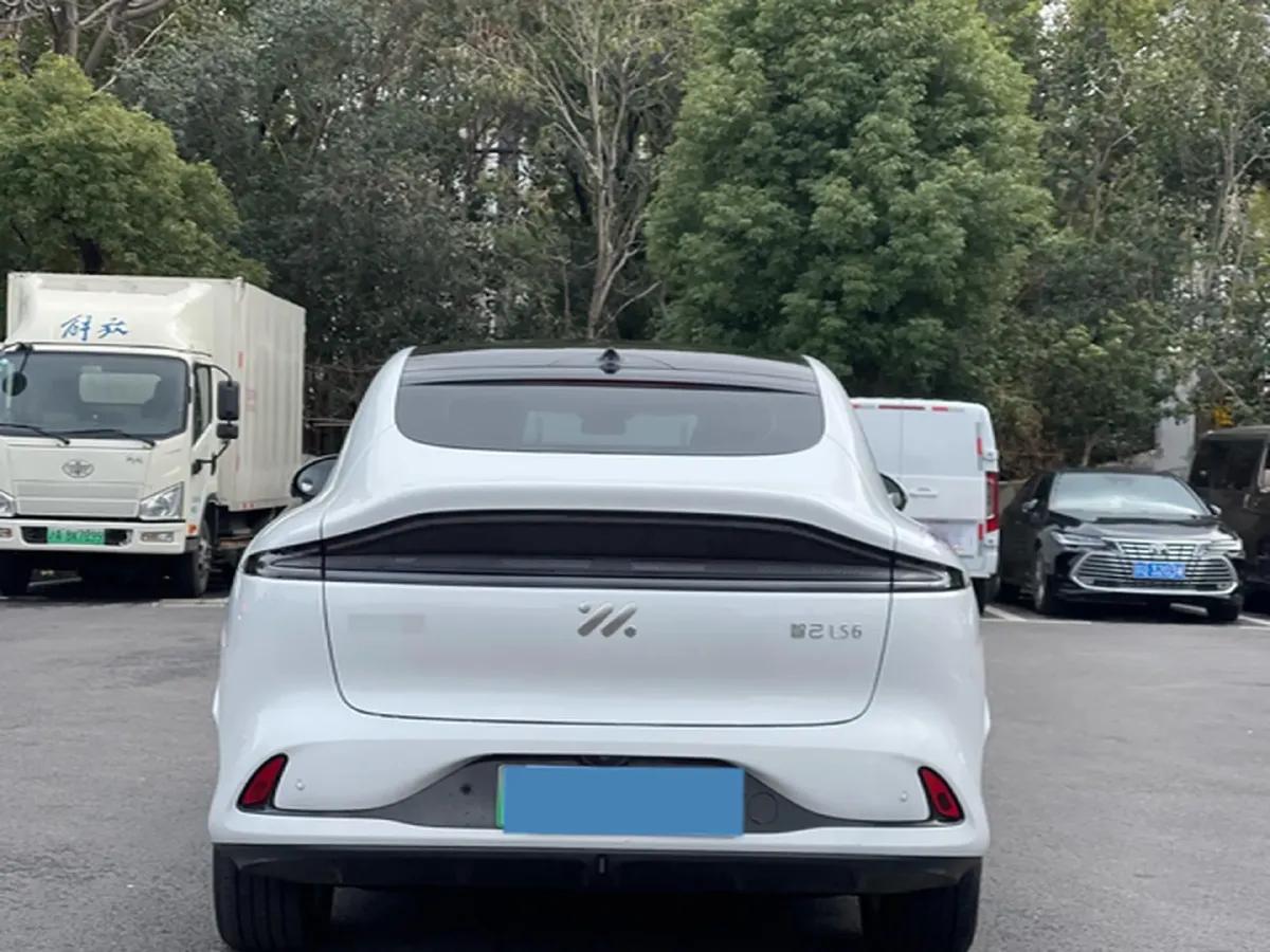 2025 IM LS6 BEV 83KWH,autocango,china used car exporter,china ev exporter,chinese used car exporter,chinese used ev exporter