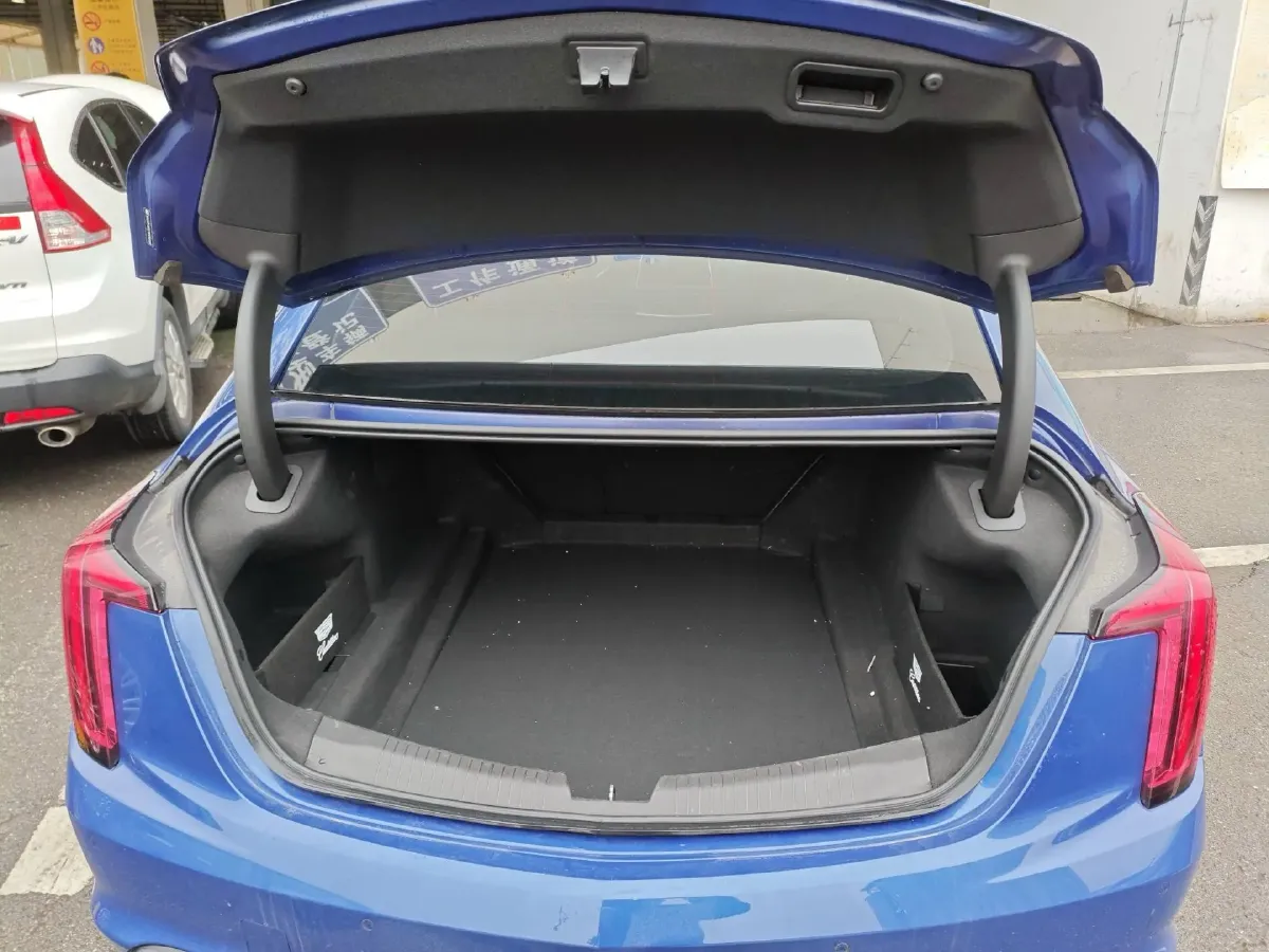 2020 Cadillac CT5 2.0T 237HP L4 10AT,autocango,china used car exporter,china ev exporter,chinese used car exporter,chinese used ev exporter