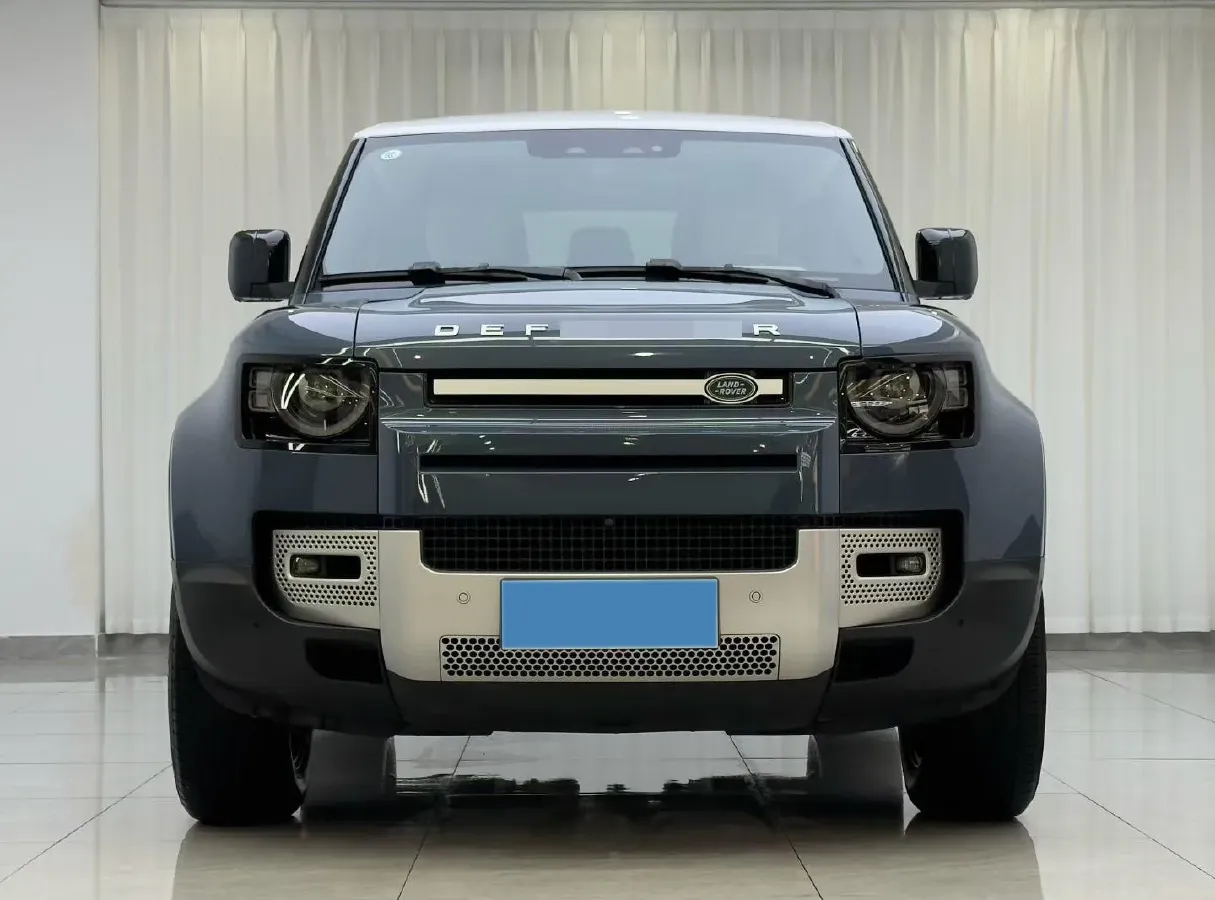 2025 Land Rover Defender 3.0T 400HP L6 8AT,autocango,china used car exporter,china ev exporter,chinese used car exporter,chinese used ev exporter
