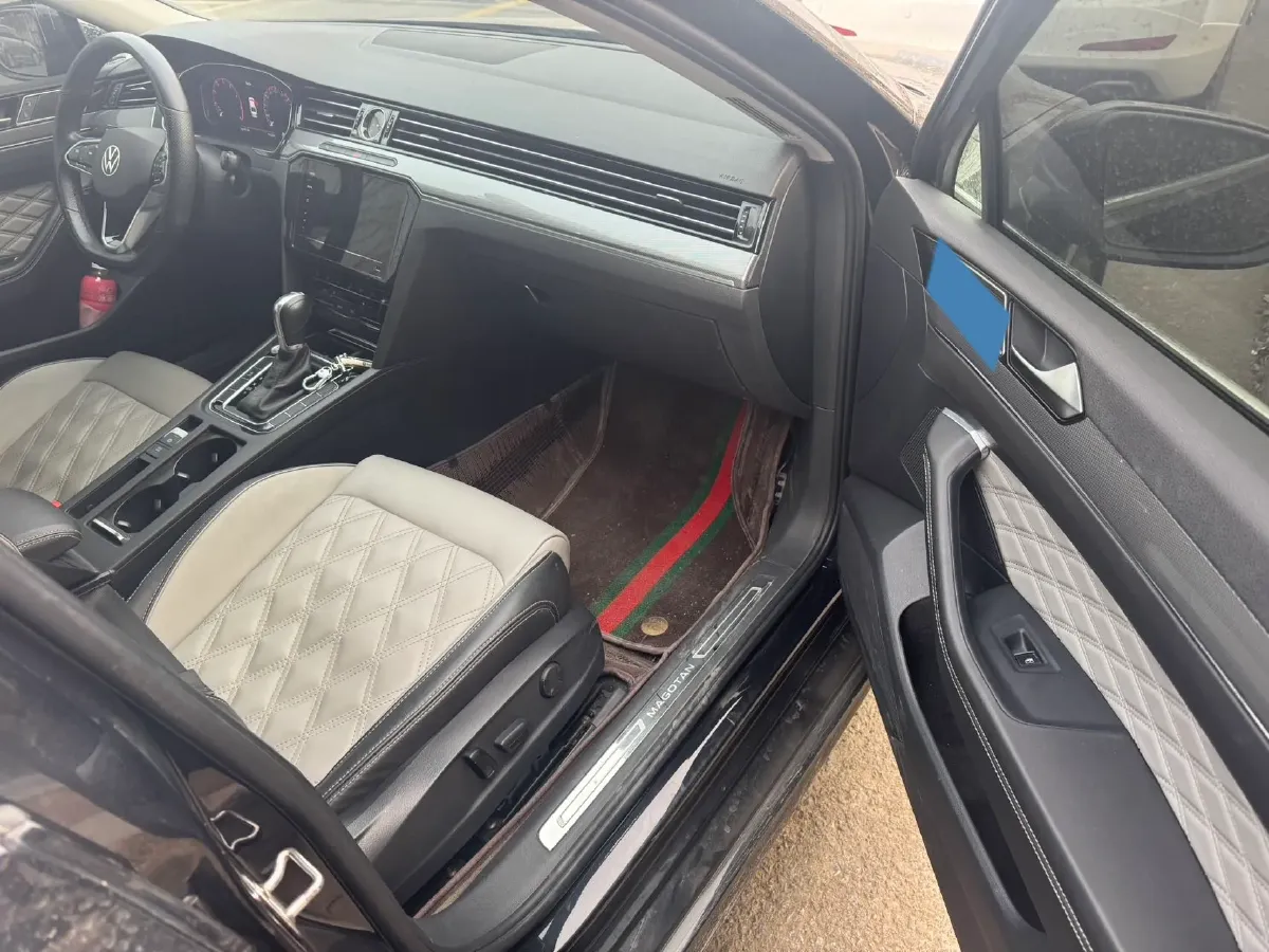 2023 Volkswagen Magotan 2.0T 186HP L4 7DCT,autocango,china used car exporter,china ev exporter,chinese used car exporter,chinese used ev exporter