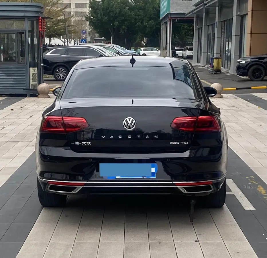 2020 Volkswagen Magotan 2.0T 186HP L4 7DCT,autocango,china used car exporter,china ev exporter,chinese used car exporter,chinese used ev exporter