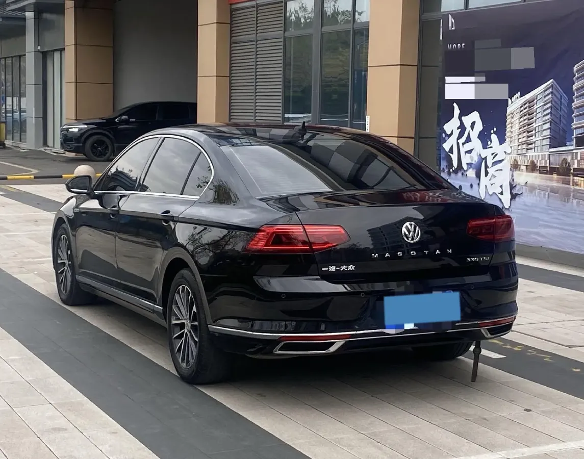 2020 Volkswagen Magotan 2.0T 186HP L4 7DCT,autocango,china used car exporter,china ev exporter,chinese used car exporter,chinese used ev exporter