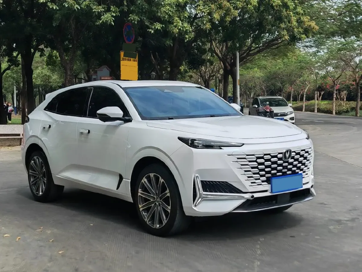 2021 ChangAn UNI-K 2.0T 233HP L4 8AT,autocango,china used car exporter,china ev exporter,chinese used car exporter,chinese used ev exporter