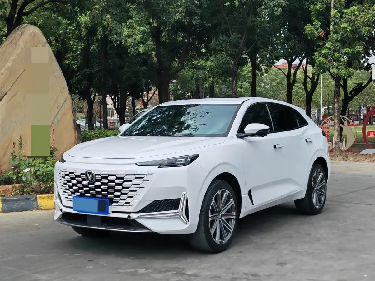 2021 ChangAn UNI-K 2.0T 233HP L4 8AT,autocango,china used car exporter,china ev exporter,chinese used car exporter,chinese used ev exporter