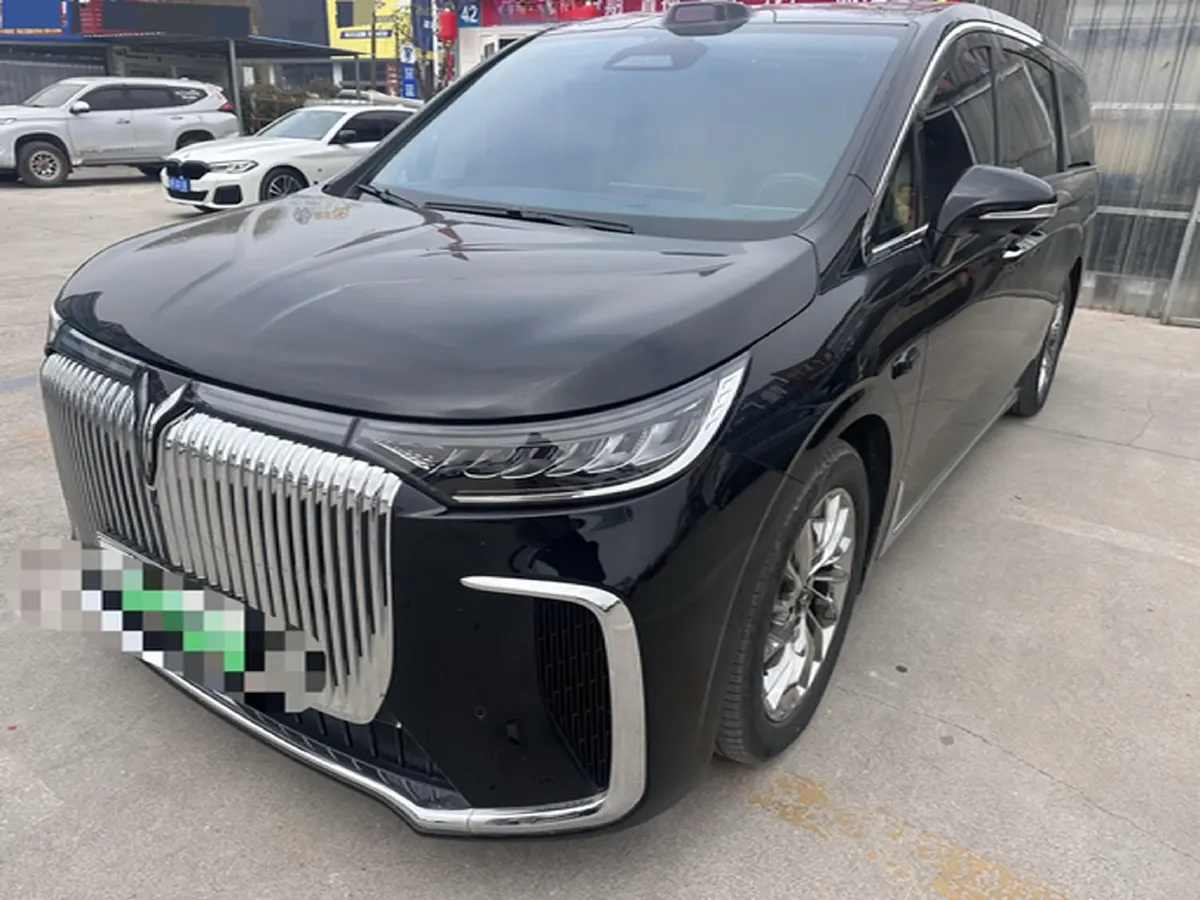 2025 Voyah Dream BEV 108.7KWH,autocango,china used car exporter,china ev exporter,chinese used car exporter,chinese used ev exporter