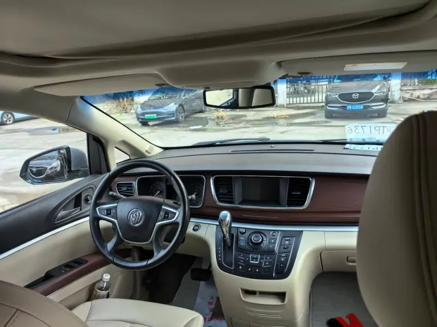 2018 Buick GL8 2.0T 260HP L4 6AT,autocango,china used car exporter,china ev exporter,chinese used car exporter,chinese used ev exporter
