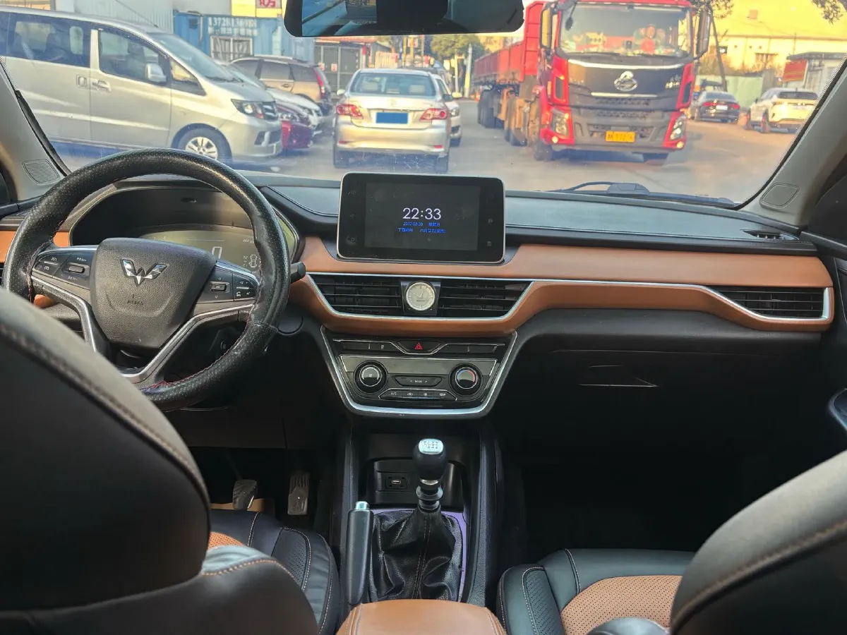 2018 WuLing HongGuang S3 1.5L 112HP L4 6MT,autocango,china used car exporter,china ev exporter,chinese used car exporter,chinese used ev exporter