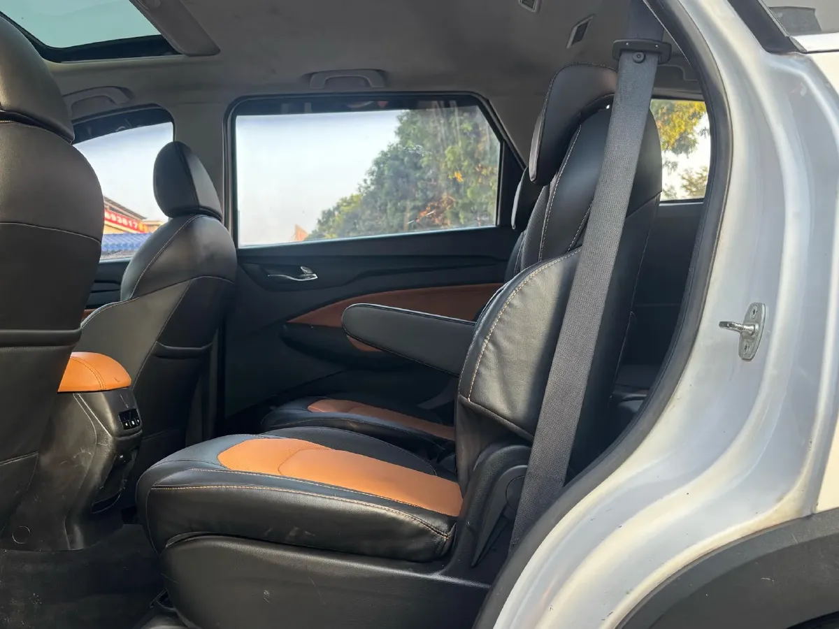 2018 WuLing HongGuang S3 1.5L 112HP L4 6MT,autocango,china used car exporter,china ev exporter,chinese used car exporter,chinese used ev exporter