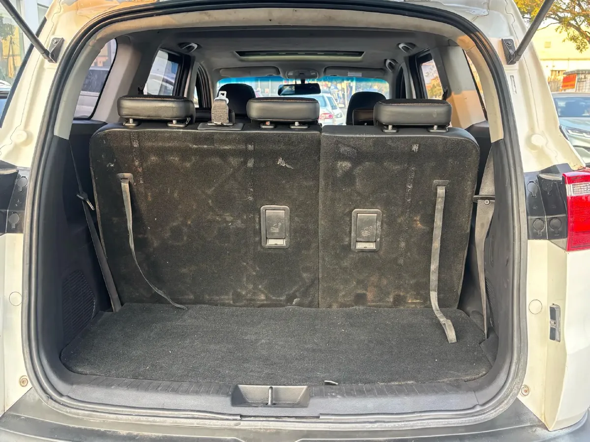 2018 WuLing HongGuang S3 1.5L 112HP L4 6MT,autocango,china used car exporter,china ev exporter,chinese used car exporter,chinese used ev exporter