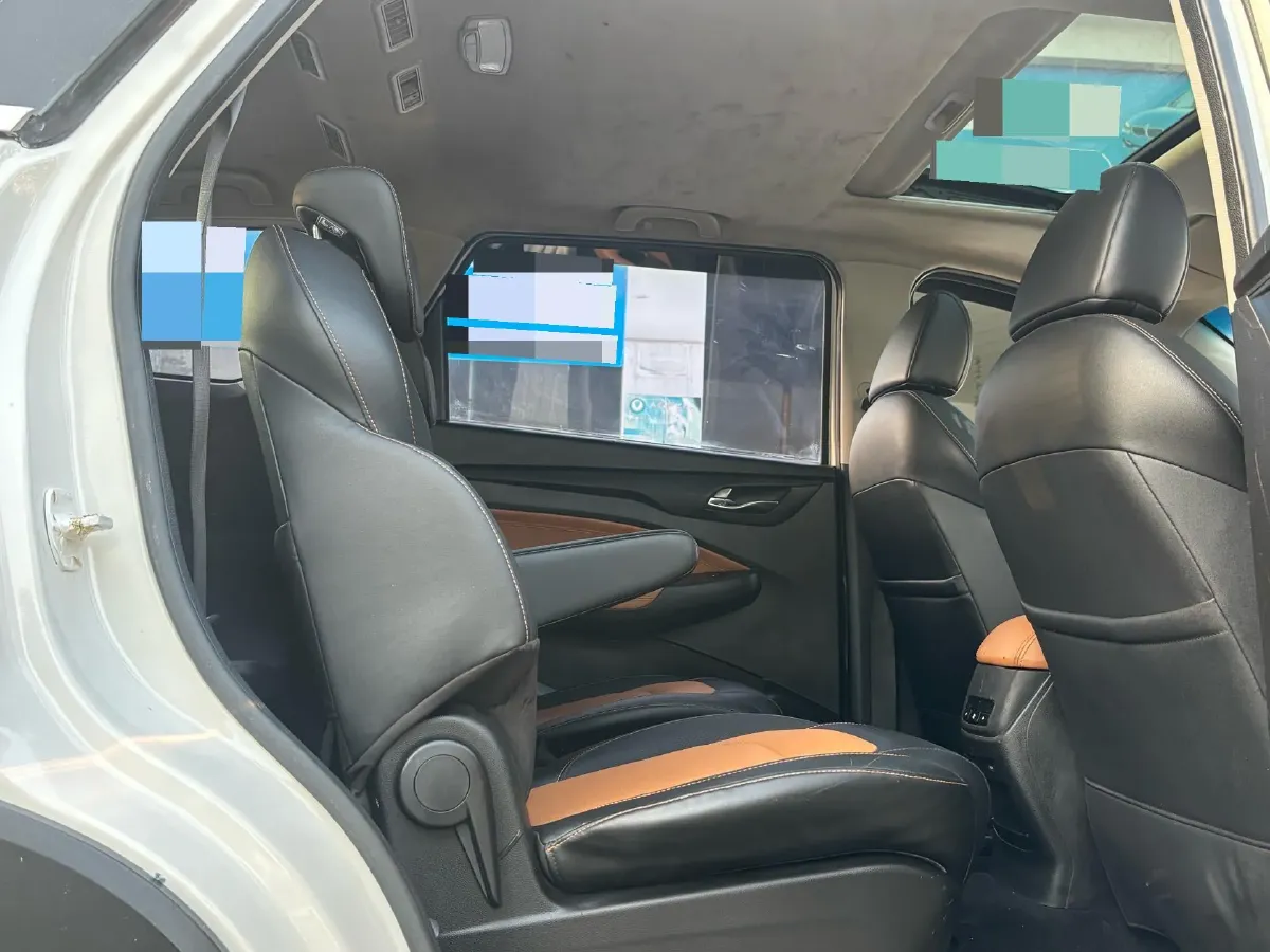 2018 WuLing HongGuang S3 1.5L 112HP L4 6MT,autocango,china used car exporter,china ev exporter,chinese used car exporter,chinese used ev exporter