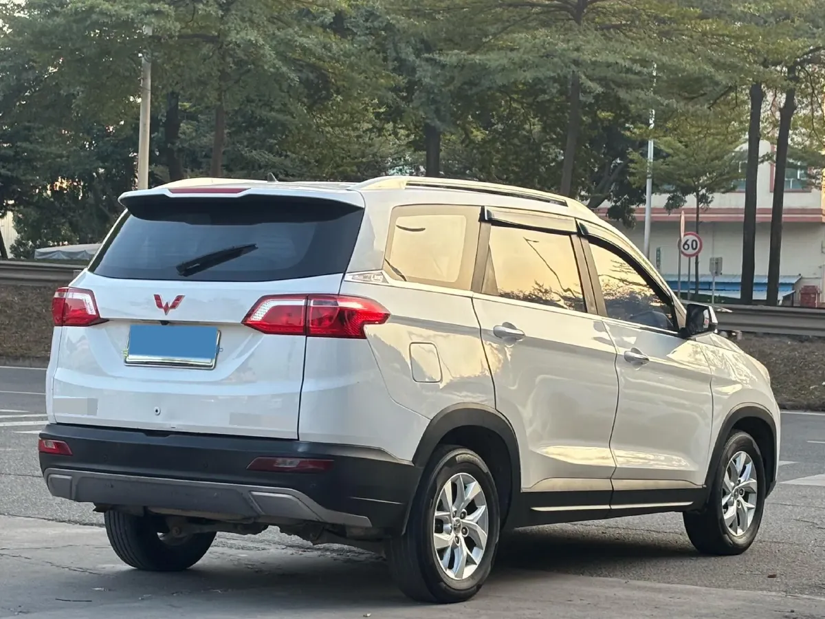 2018 WuLing HongGuang S3 1.5L 112HP L4 6MT,autocango,china used car exporter,china ev exporter,chinese used car exporter,chinese used ev exporter