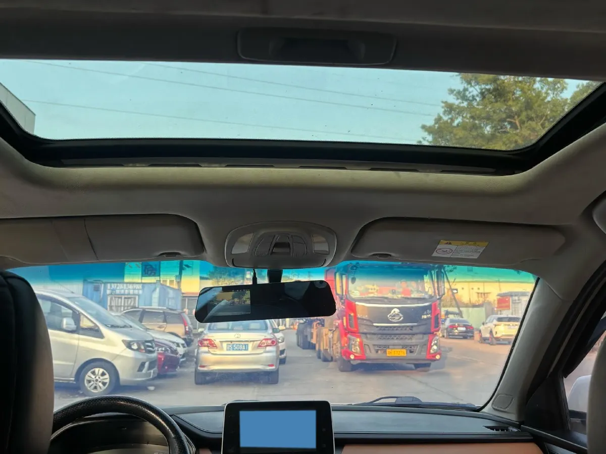 2018 WuLing HongGuang S3 1.5L 112HP L4 6MT,autocango,china used car exporter,china ev exporter,chinese used car exporter,chinese used ev exporter