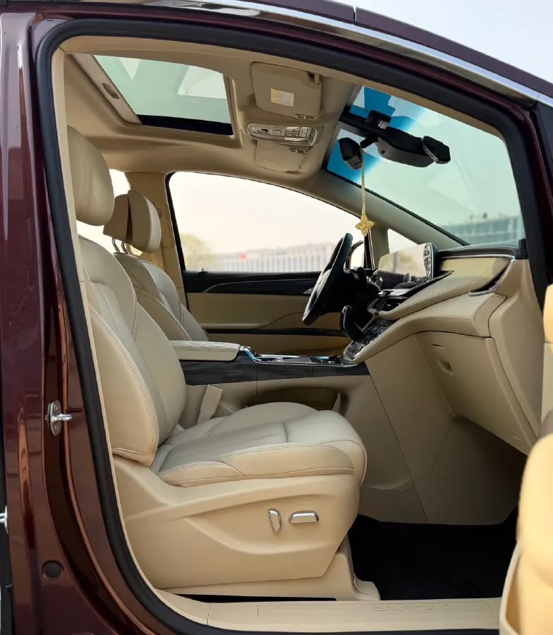 2022 Buick GL8 2.0T 237HP L4 9AT,autocango,china used car exporter,china ev exporter,chinese used car exporter,chinese used ev exporter