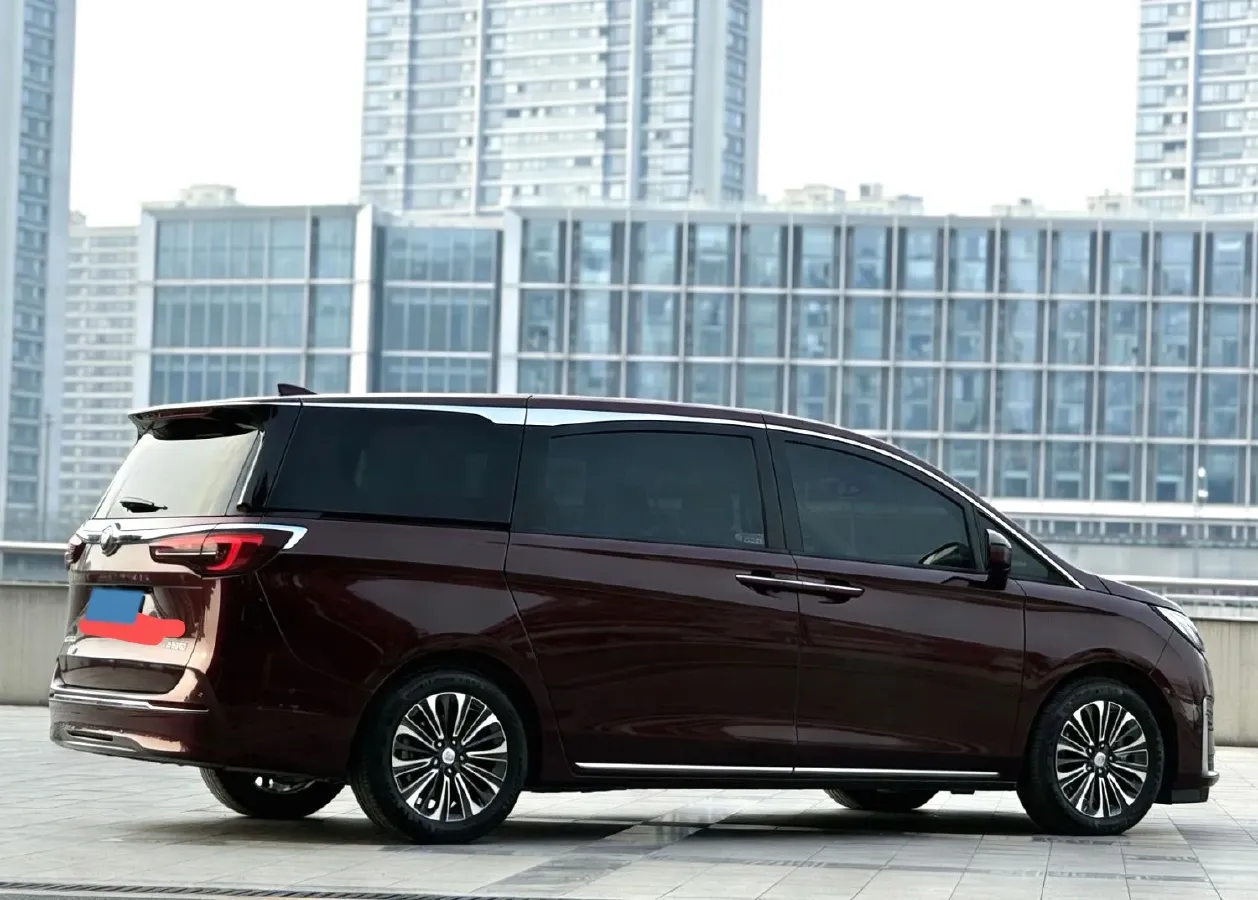 2022 Buick GL8 2.0T 237HP L4 9AT,autocango,china used car exporter,china ev exporter,chinese used car exporter,chinese used ev exporter