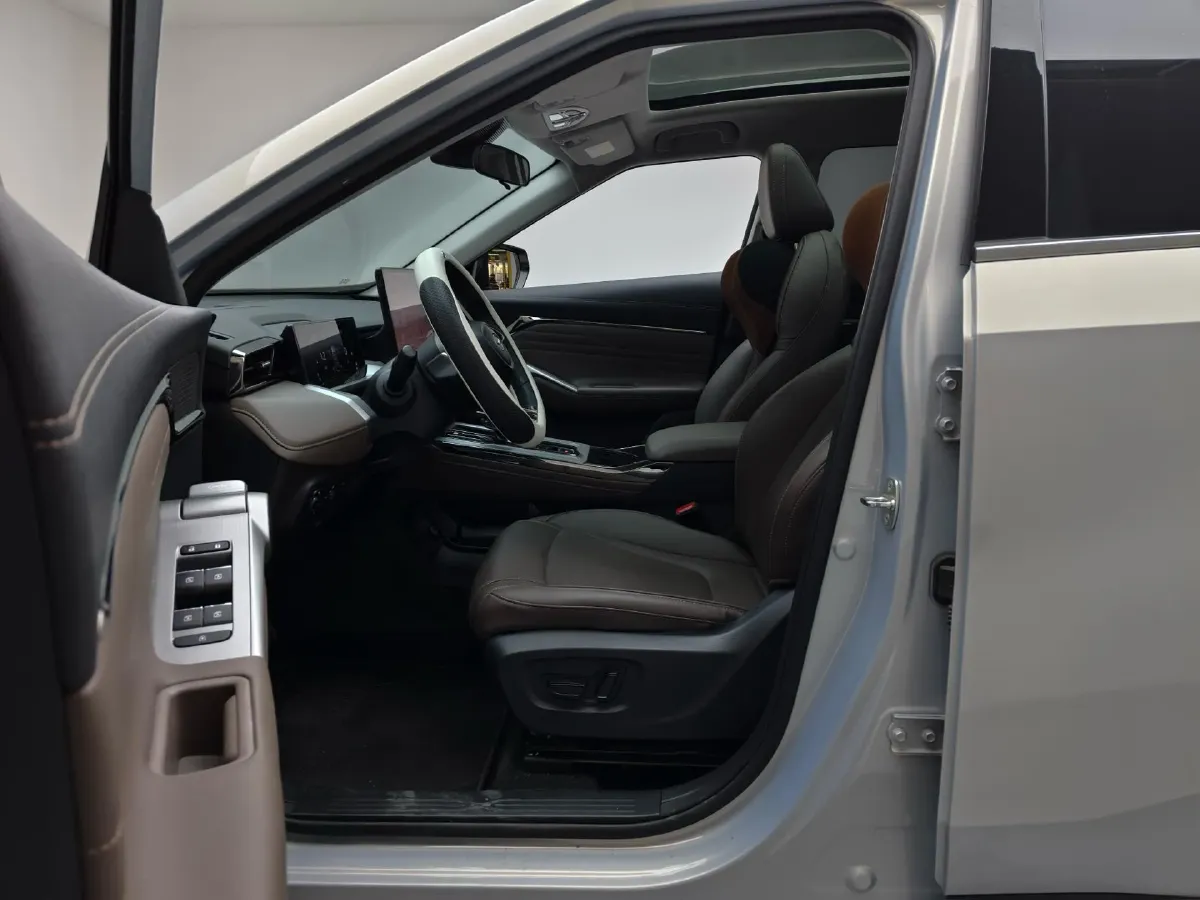 2024 GAC Trumpchi GS4 1.5T 177HP L4 7DCT,autocango,china used car exporter,china ev exporter,chinese used car exporter,chinese used ev exporter