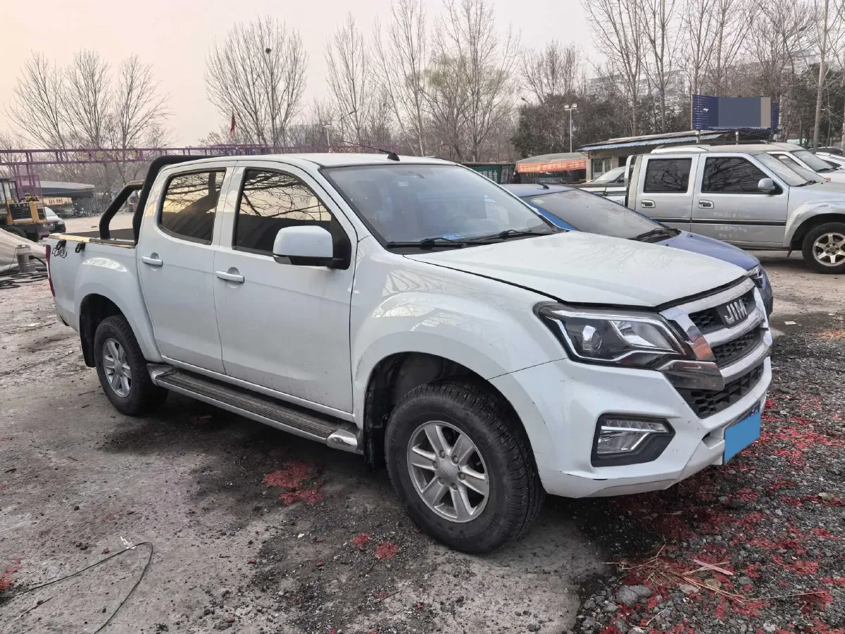 2022 Isuzu RE-MAX Jim 2.8T 120HP L4 5MT,autocango,china used car exporter,china ev exporter,chinese used car exporter,chinese used ev exporter