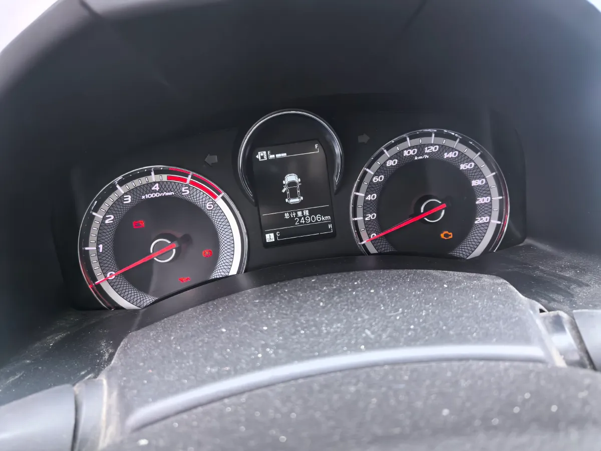 2022 Isuzu RE-MAX Jim 2.8T 120HP L4 5MT,autocango,china used car exporter,china ev exporter,chinese used car exporter,chinese used ev exporter