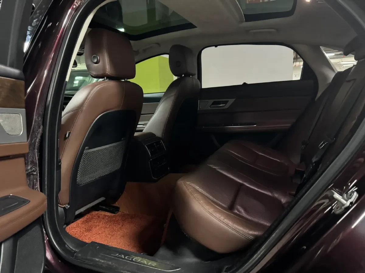 2018 Mercedes-Benz E Class 2.0T 184HP L4 9AT,autocango,china used car exporter,china ev exporter,chinese used car exporter,chinese used ev exporter