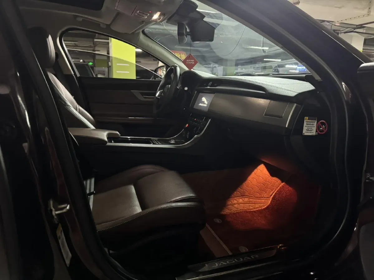 2018 Mercedes-Benz E Class 2.0T 184HP L4 9AT,autocango,china used car exporter,china ev exporter,chinese used car exporter,chinese used ev exporter