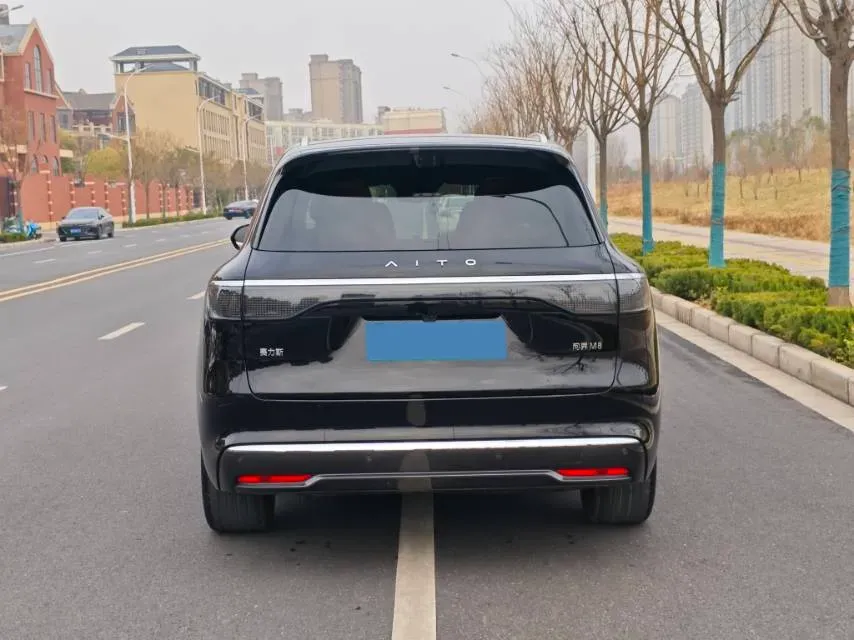2025 AITO AITO M8 REEV 160HP REEV 53.4KWH,autocango,china used car exporter,china ev exporter,chinese used car exporter,chinese used ev exporter