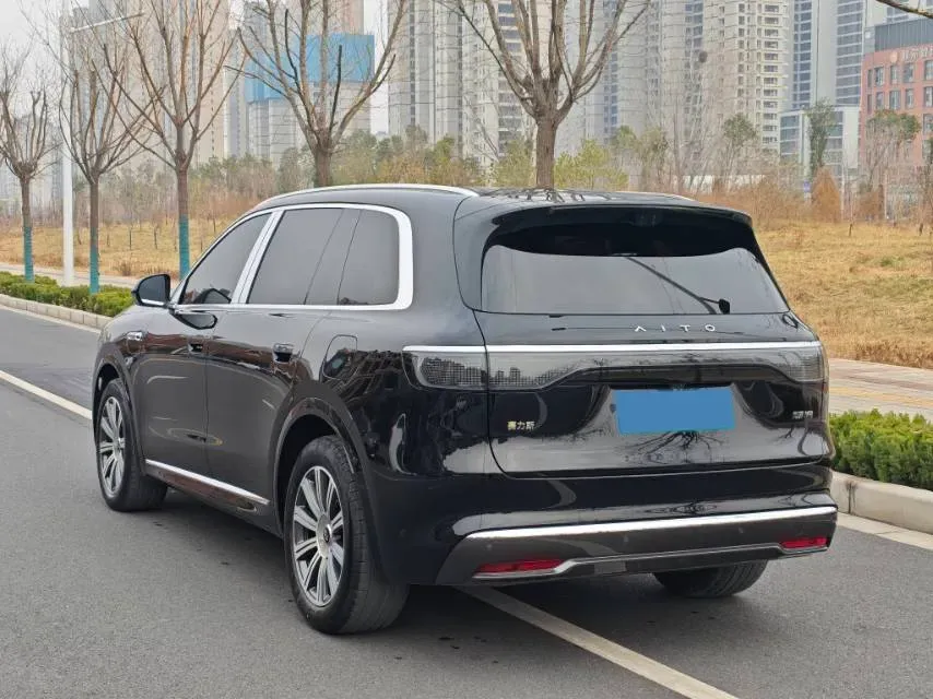 2025 AITO AITO M8 REEV 160HP REEV 53.4KWH,autocango,china used car exporter,china ev exporter,chinese used car exporter,chinese used ev exporter