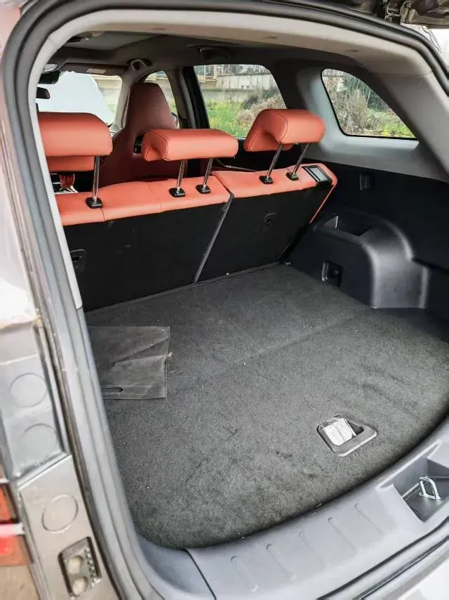 2024 ChangAn CS75 Plus 1.5T 188HP L4 8AT,autocango,china used car exporter,china ev exporter,chinese used car exporter,chinese used ev exporter