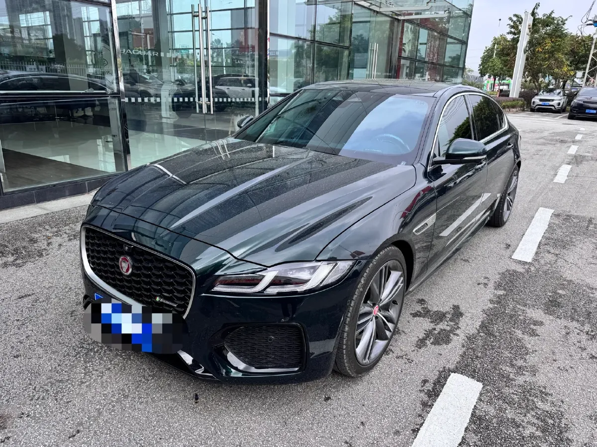2022 Jaguar XFL 2.0T 250HP L4 8AT,autocango,china used car exporter,china ev exporter,chinese used car exporter,chinese used ev exporter