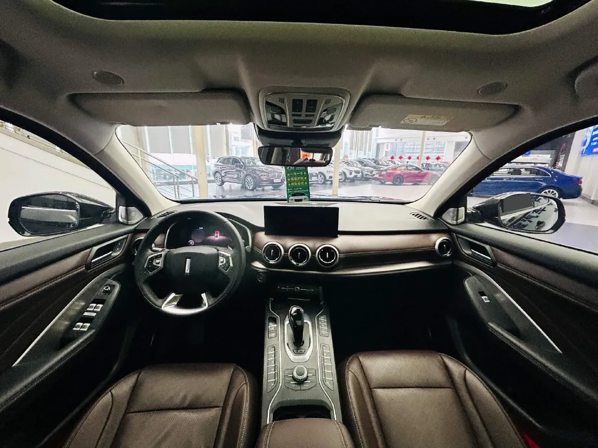 2020 WEY VV6 2.0T 227HP L4 7DCT,autocango,china used car exporter,china ev exporter,chinese used car exporter,chinese used ev exporter