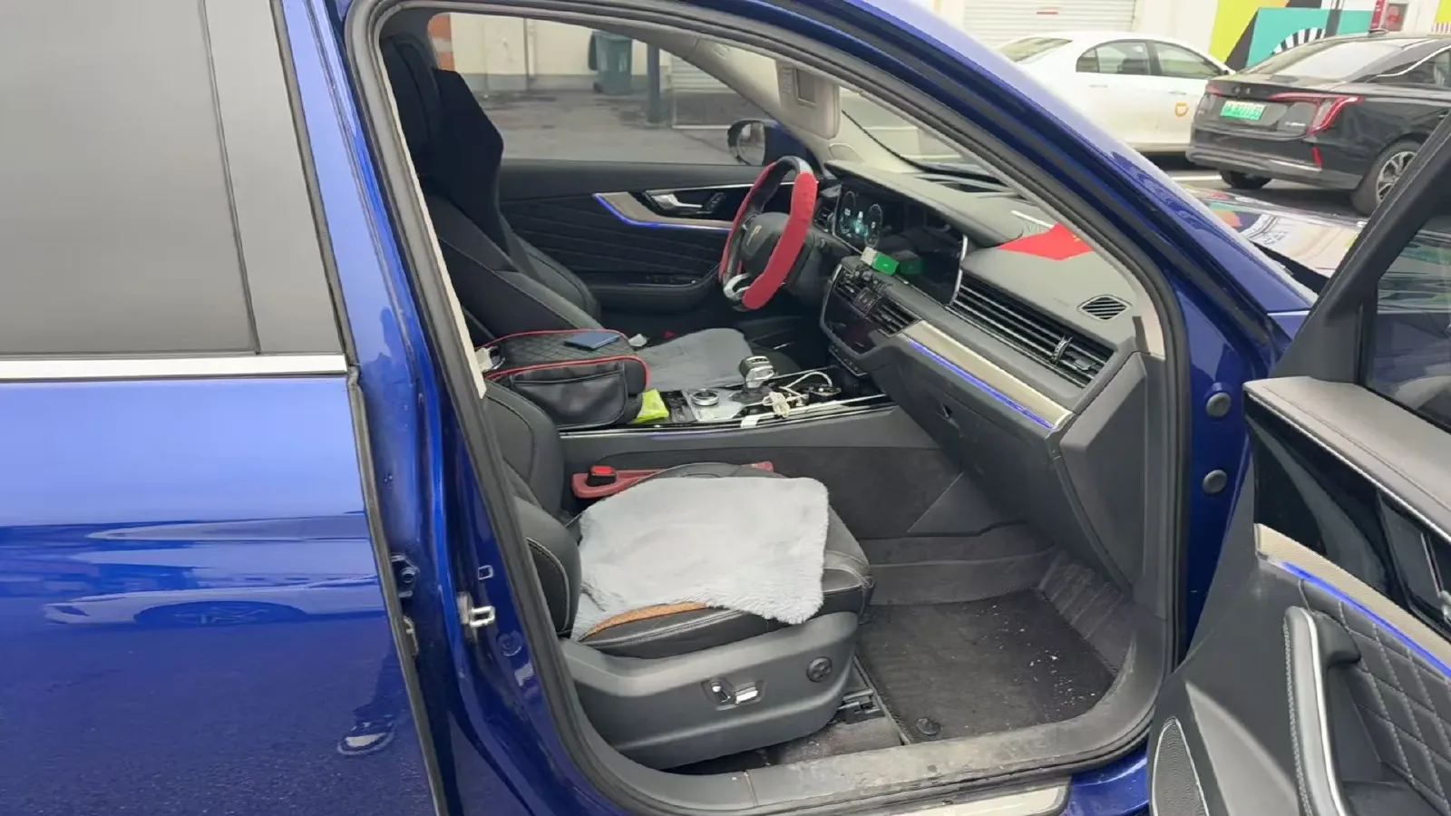 2019 HongQi HS5 2.0T 224HP L4 6AT,autocango,china used car exporter,china ev exporter,chinese used car exporter,chinese used ev exporter