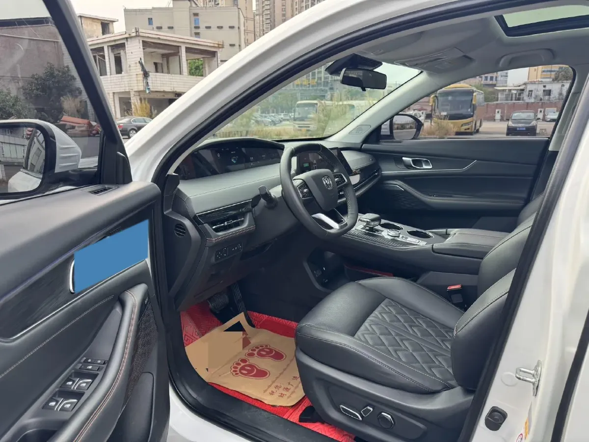 2021 ChangAn UNI-K 2.0T 233HP L4 8AT,autocango,china used car exporter,china ev exporter,chinese used car exporter,chinese used ev exporter