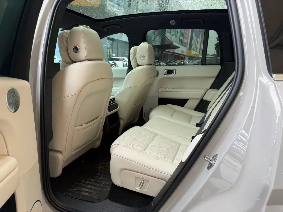 2024 Li L6 Range Extended 154HP L4 REEV 36.8KWH,autocango,china used car exporter,china ev exporter,chinese used car exporter,chinese used ev exporter